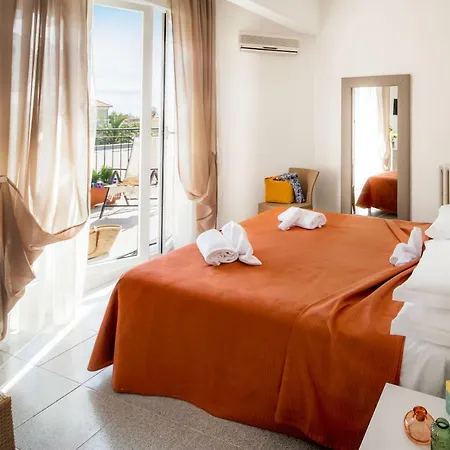Hotel Villa Teresa Loano Esterno foto